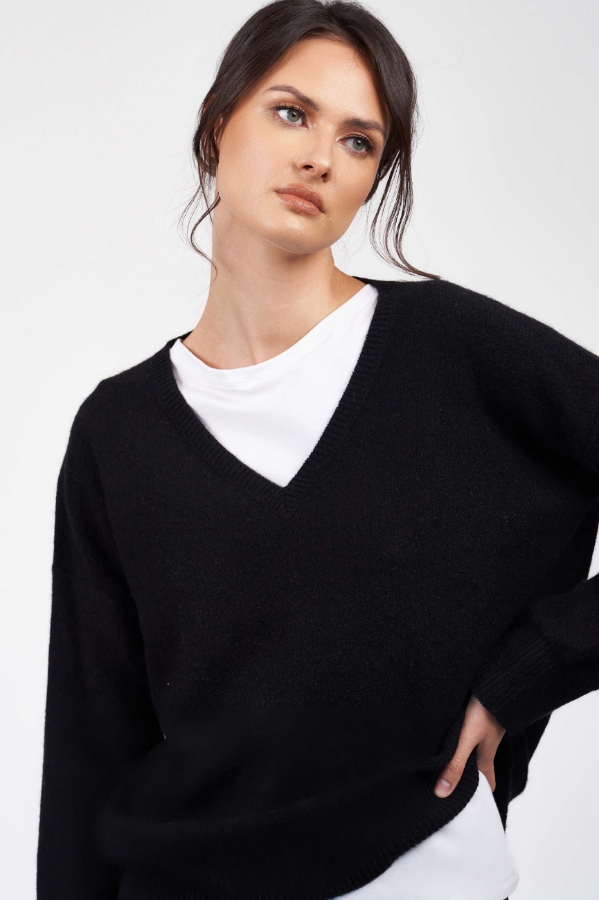 Picture of Bella V-Neck Cashmere Sweater Black