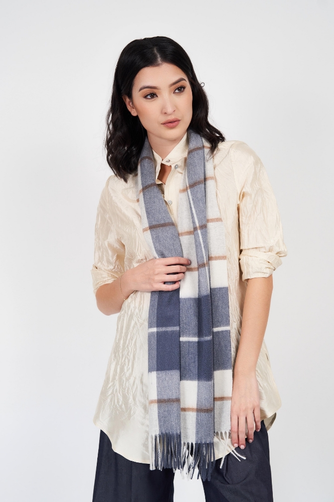 Picture of Millie Cashmere Scarf Sapphire Check 