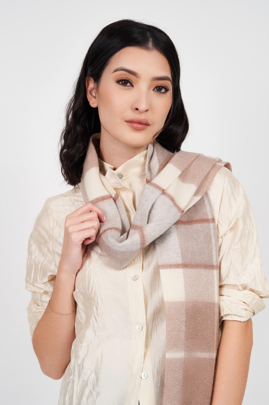 Picture of Millie Cashmere Scarf Camel Check 